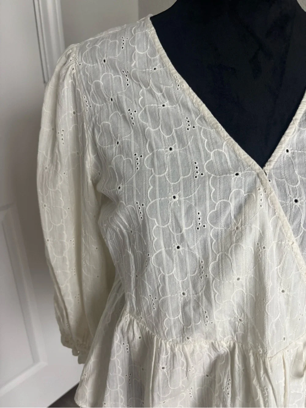 Madewell Embroidered Eyelet Puff-Sleeve Peplum Wrap size Medium
